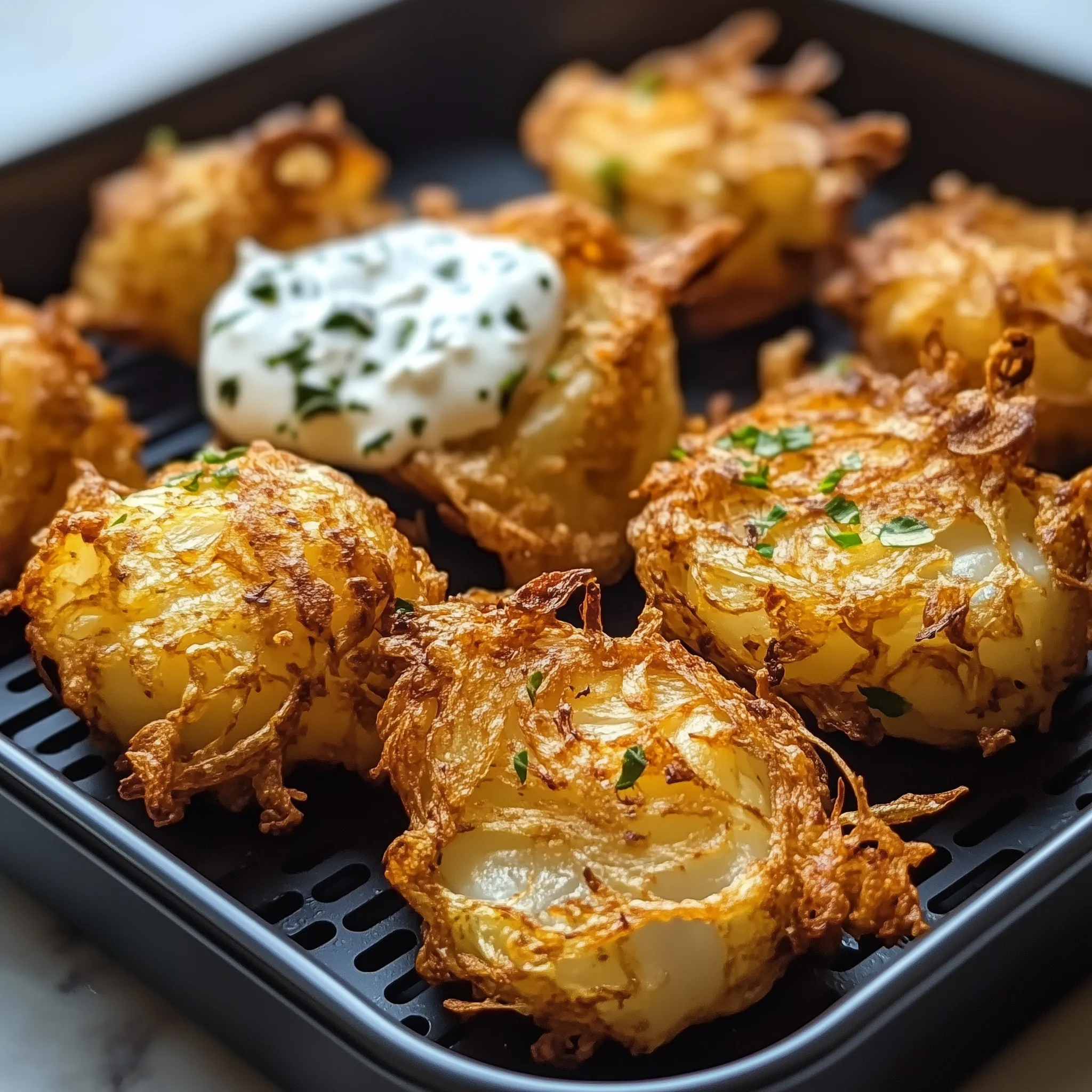 Knusprige Oignons Bhajis aus der Heißluftfritteuse